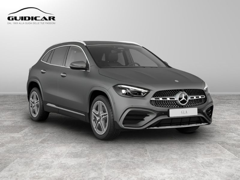 GuidiCar - MERCEDES BENZ NUOVA GLA 1 GLA 180  d Automatic Nuovo