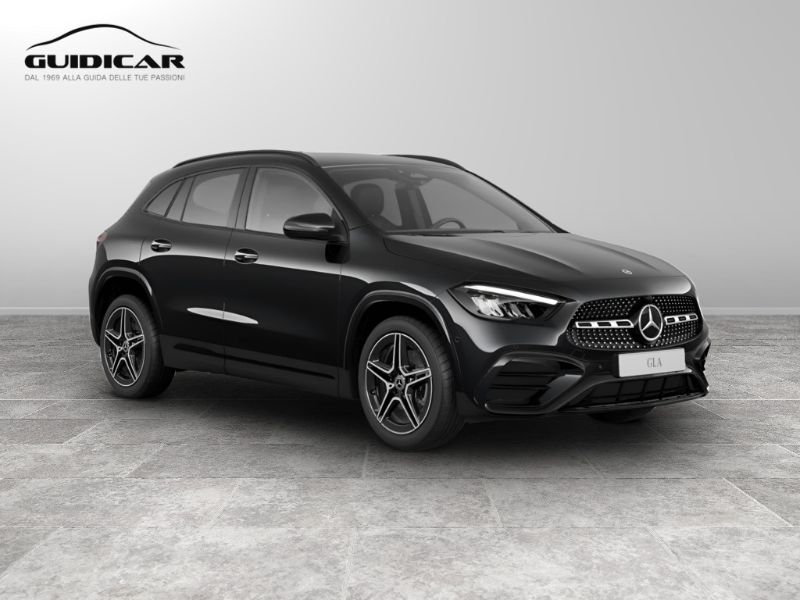 GuidiCar - MERCEDES BENZ NUOVA GLA 1 GLA 180  d Automatic Nuovo