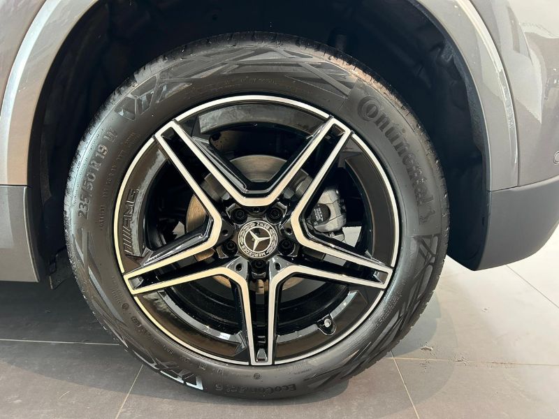 GuidiCar - MERCEDES BENZ NUOVA GLA 1 GLA 200 d Automatic 4MATIC Nuovo