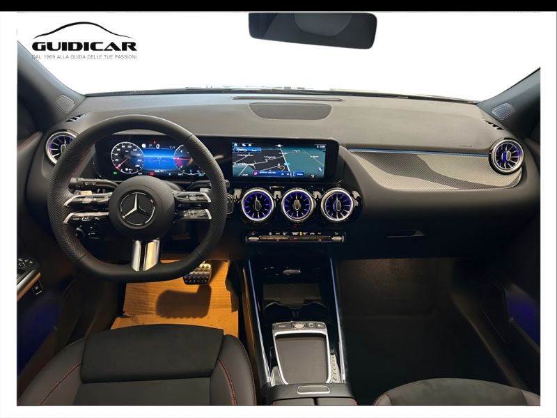 GuidiCar - MERCEDES BENZ NUOVA GLA 1 GLA 200 d Automatic 4MATIC Nuovo