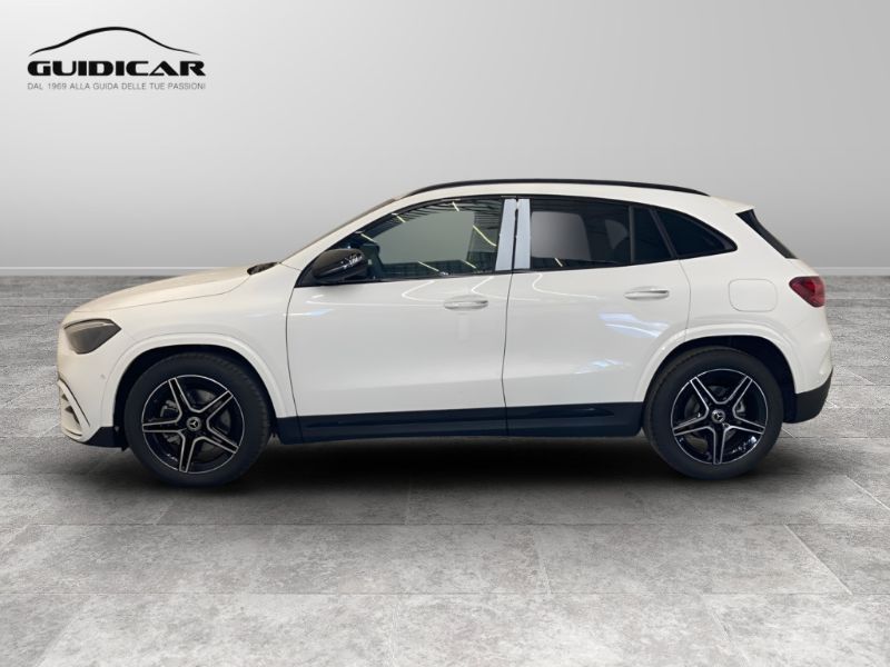 GuidiCar - MERCEDES BENZ NUOVA GLA 1 GLA 200 D AUTOMATIC Nuovo