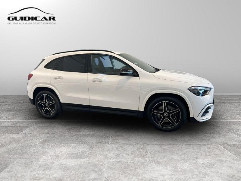 GuidiCar - MERCEDES BENZ NUOVA GLA 1 GLA 200 D AUTOMATIC Nuovo