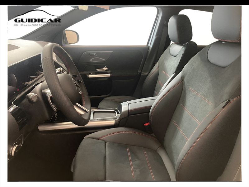 GuidiCar - MERCEDES BENZ NUOVA GLA 1 GLA 200 D AUTOMATIC Nuovo