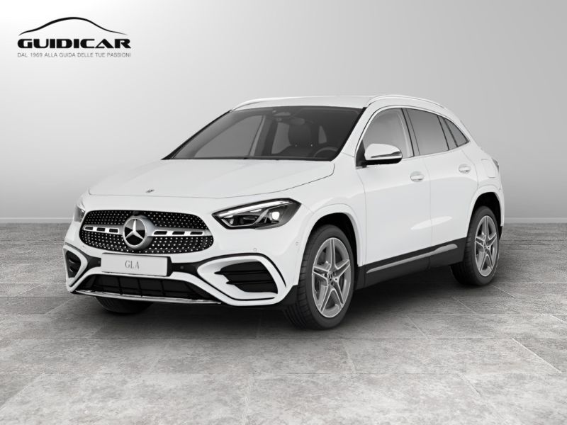 GuidiCar - MERCEDES BENZ NUOVA GLA 1 GLA 200 D AUTOMATIC Nuovo