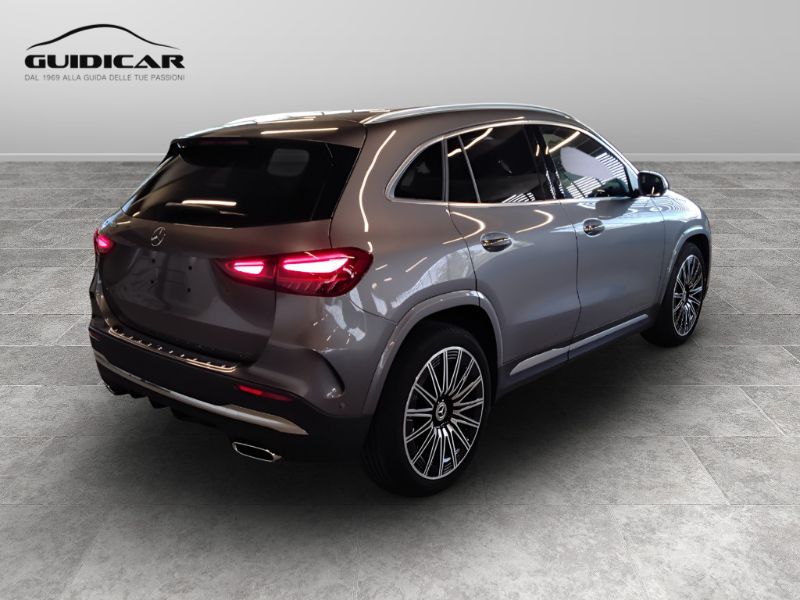 GuidiCar - MERCEDES BENZ NUOVA GLA 1 GLA 200 D AUTOMATIC Nuovo