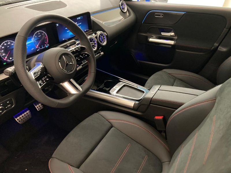 GuidiCar - MERCEDES BENZ NUOVA GLA 1 GLA 200 D AUTOMATIC Nuovo