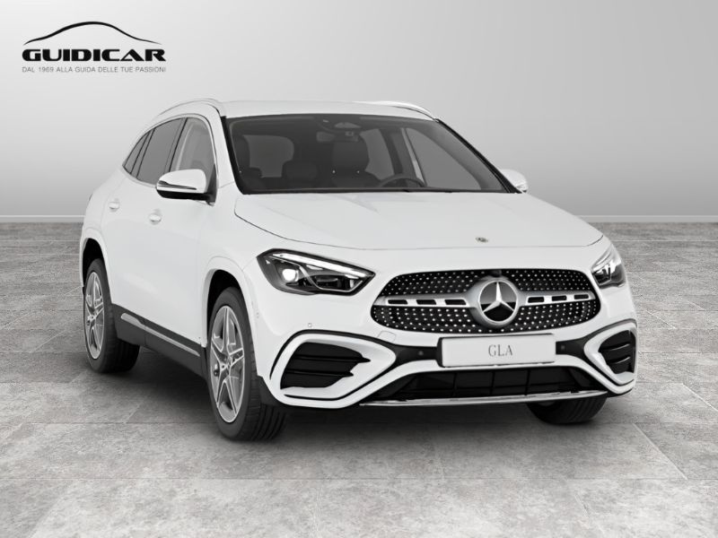 GuidiCar - MERCEDES BENZ NUOVA GLA 1 GLA 200 D AUTOMATIC Nuovo