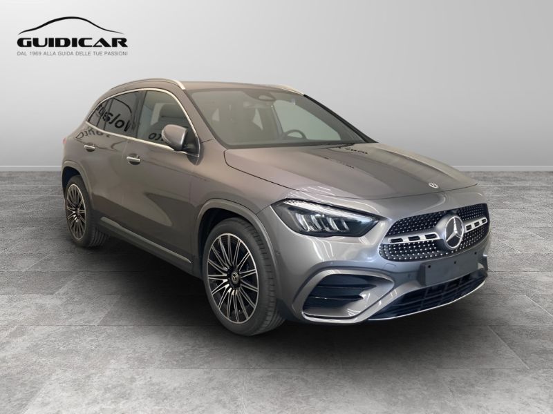 GuidiCar - MERCEDES BENZ NUOVA GLA 1 GLA 200 D AUTOMATIC Nuovo