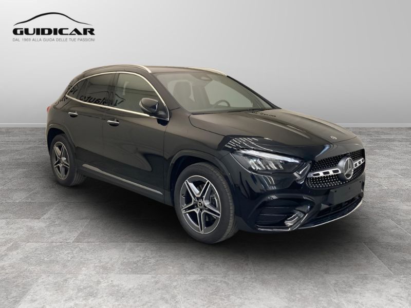 GuidiCar - MERCEDES BENZ NUOVA GLA 1 GLA 200 D AUTOMATIC Nuovo