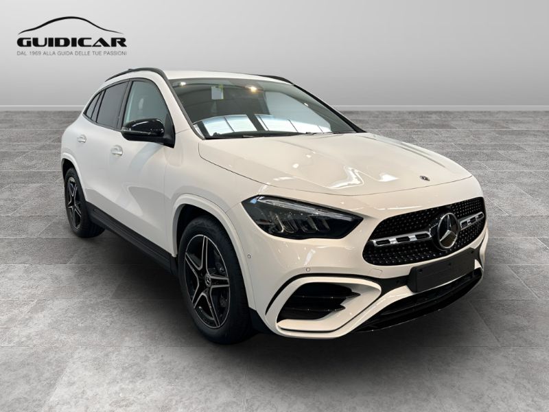 GuidiCar - MERCEDES BENZ NUOVA GLA 1 GLA 200 D AUTOMATIC Nuovo