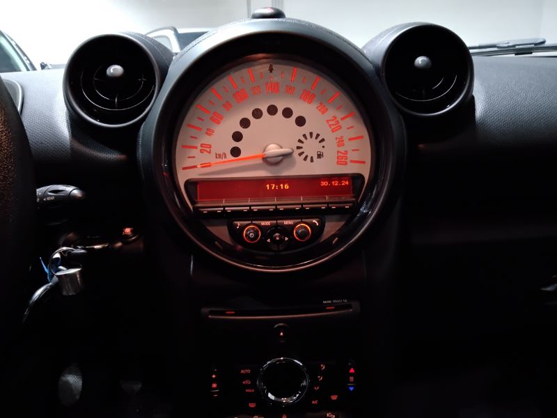 GuidiCar - MINI Countryman 2014 Mini Countryman 1.6 Cooper D Usato