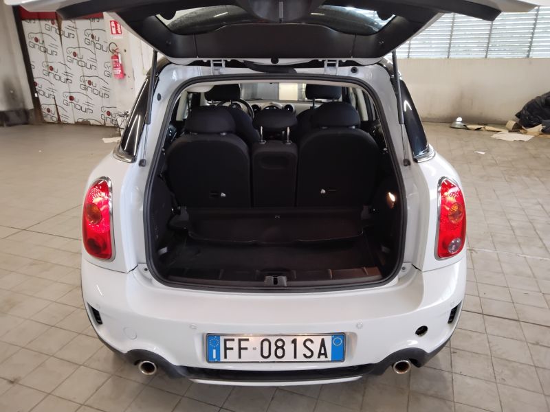 GuidiCar - MINI Mini Countryman R60 2016 Mini Countryman 2.0 Cooper SD all4 E6 Usato