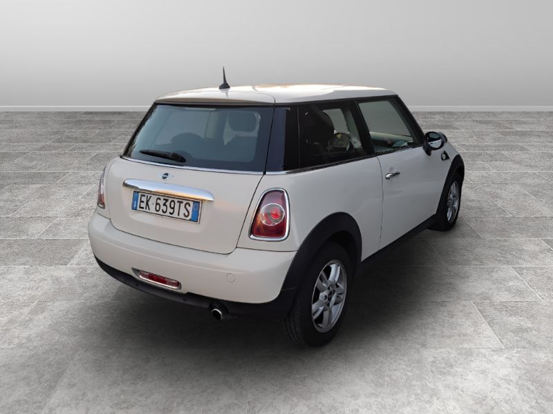 GuidiCar - MINI Mini III R56 2007 Hatchback 2011 Mini 1.6 One s/clima Usato