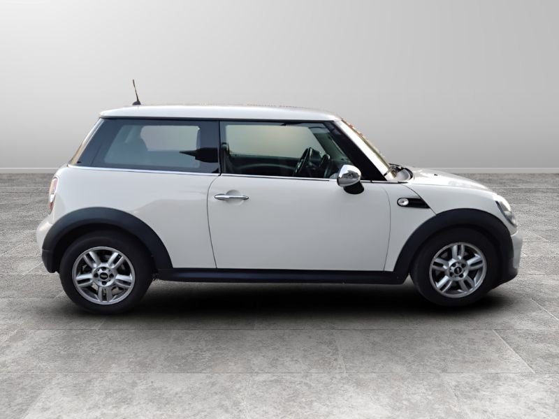 GuidiCar - MINI Mini III R56 2007 Hatchback 2011 Mini 1.6 One s/clima Usato