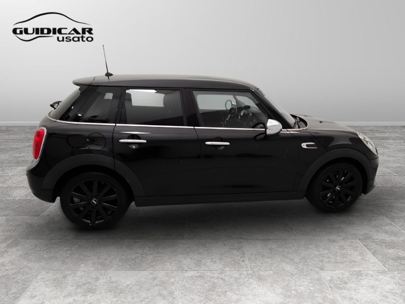 GuidiCar - MINI Mini 5 porte  (F55) 2015 Mini 1.5 Cooper D 5p Usato