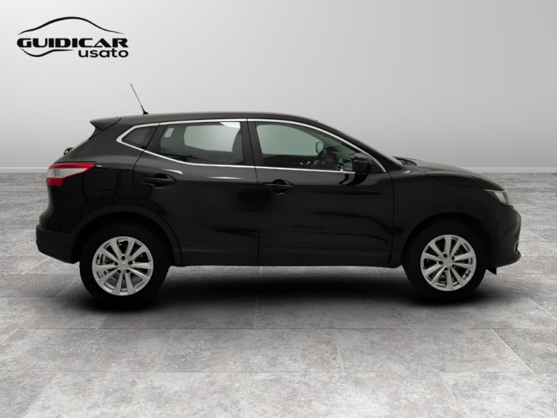 GuidiCar - NISSAN Qashqai 2017 Qashqai 1.5 dci Business 110cv E6 Usato