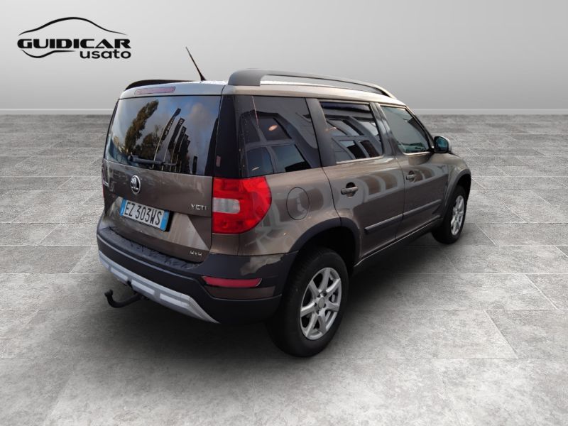 GuidiCar - SKODA Yeti 2015 Yeti Outdoor 2.0 tdi Style 4x4 150cv dsg E6 Usato