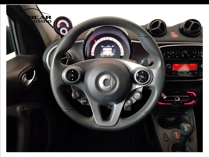 GuidiCar - SMART Forfour 2019 Forfour 0.9 t. Passion 90cv twinamic my18 Usato