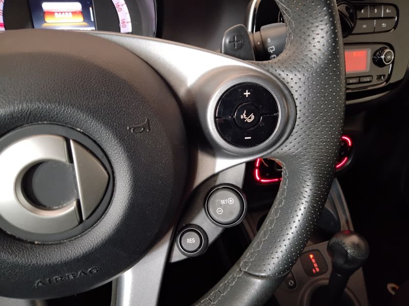 GuidiCar - SMART Forfour 2019 Forfour 0.9 t. Passion 90cv twinamic my18 Usato