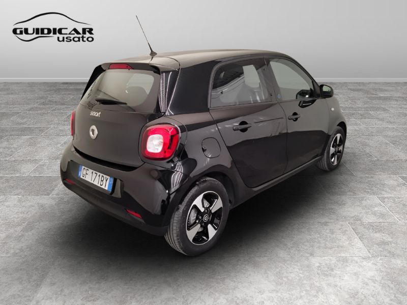 GuidiCar - SMART Forfour II 2020 2021 Forfour eq Passion 22kW Usato