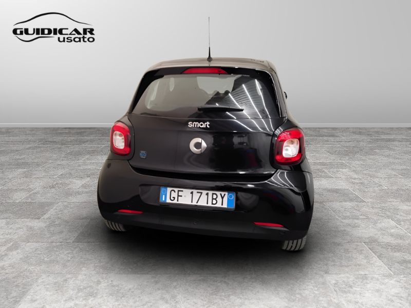 GuidiCar - SMART Forfour II 2020 2021 Forfour eq Passion 22kW Usato