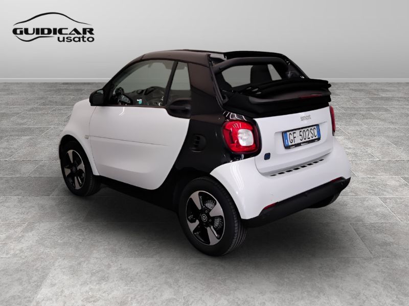 GuidiCar - SMART Fortwo III 2020 Cabrio 2021 Fortwo Cabrio eq Passion 22kW Usato