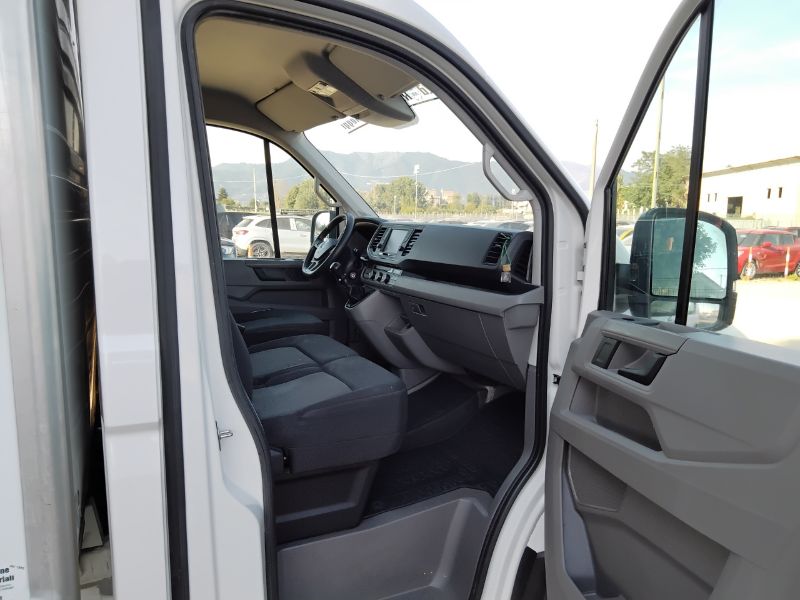 GuidiCar - VOLKSWAGEN INDUSTRIALI Crafter II 35 E6 2017 2019 crafter 35 2.0 tdi 140cv tr.post. L3 cab Usato