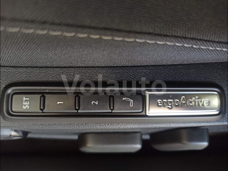 GuidiCar - VOLKSWAGEN Golf VIII 2020 2022 Golf 1.5 tgi Style 130cv Aziendale