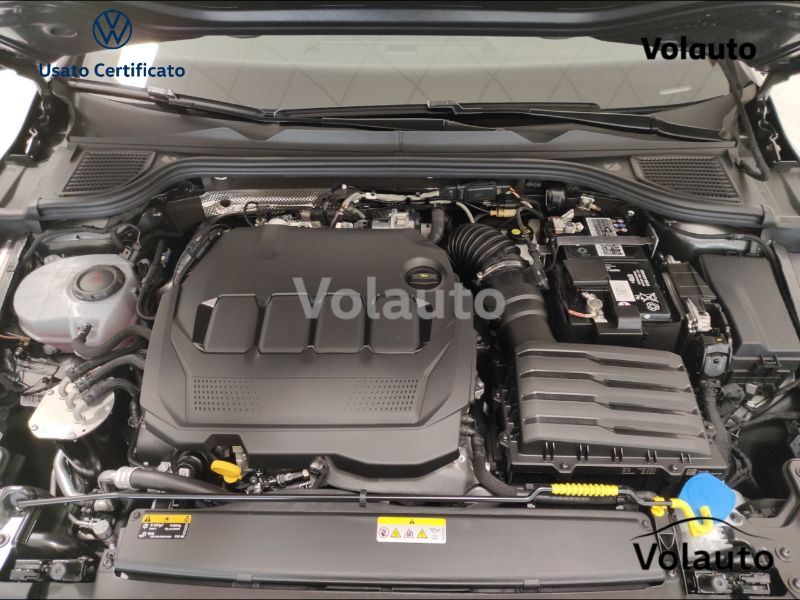 GuidiCar - VOLKSWAGEN Golf VIII 2020 Variant 2021 Golf Variant 2.0 tdi scr Style 115cv dsg Aziendale