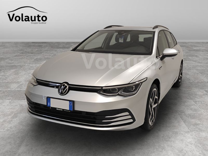 GuidiCar - VOLKSWAGEN Golf VIII 2020 Variant 2021 Golf Variant 2.0 tdi scr Style 115cv dsg Aziendale