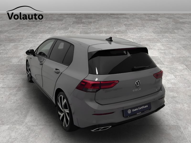 GuidiCar - VOLKSWAGEN Golf 2022 Golf 1.5 etsi evo act R-Line 150cv dsg Usato