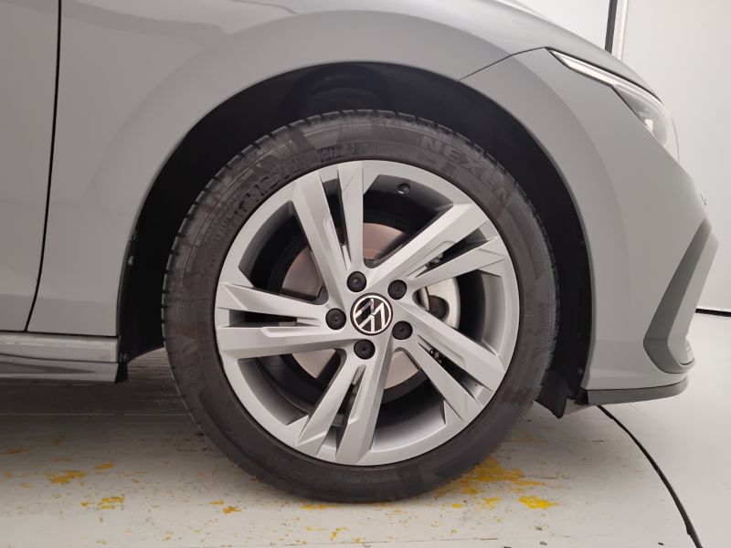 GuidiCar - VOLKSWAGEN Golf 2022 Golf 1.5 tsi evo act R-Line 130cv Usato
