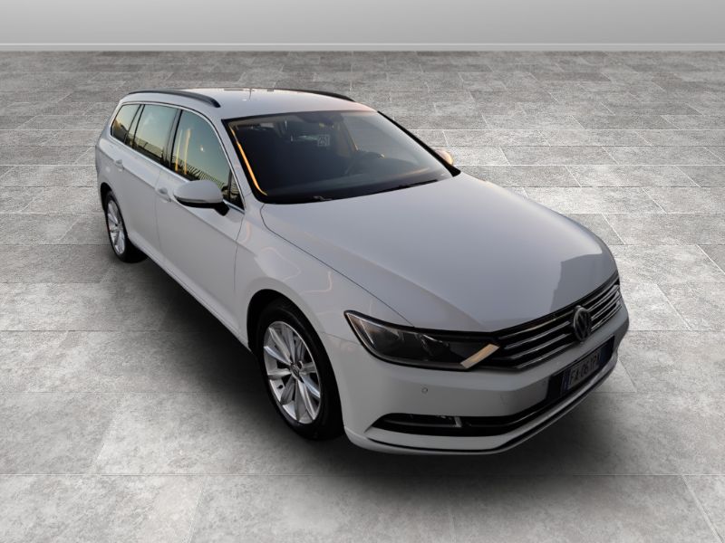 GuidiCar - VOLKSWAGEN Passat 2015 Passat Variant 1.6 tdi Business (businessline) 120cv Usato