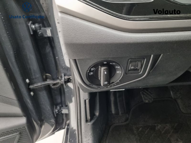 GuidiCar - VOLKSWAGEN Polo VI 2017 2019 Polo 5p 1.0 evo Comfortline 65cv Usato