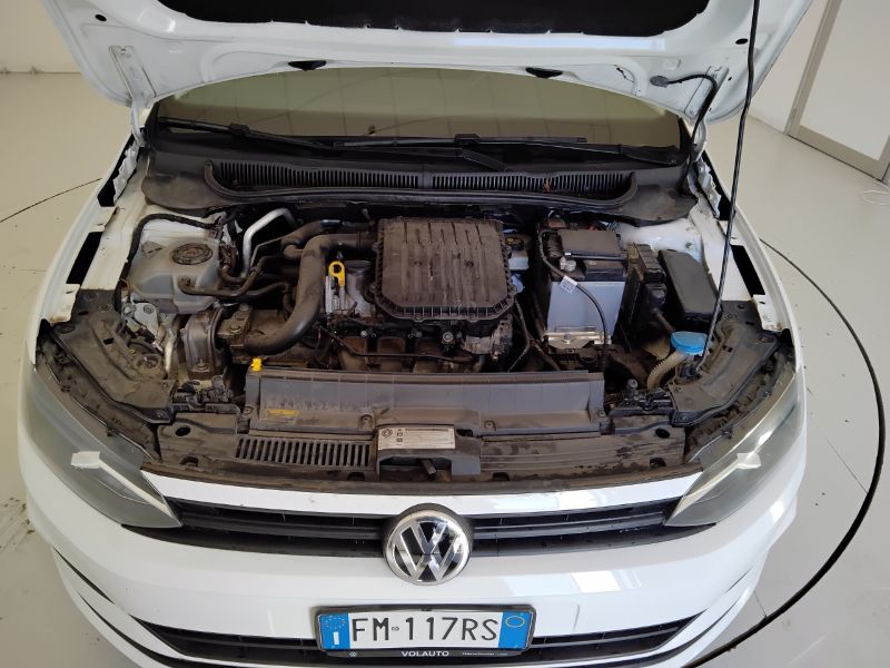 GuidiCar - VOLKSWAGEN Polo VI 2017 2017 Polo 5p 1.0 mpi Trendline 65cv Usato