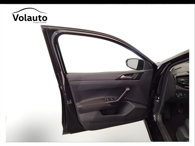 GuidiCar - VOLKSWAGEN Polo 2022 Polo 1.0 tsi Life 95cv Usato