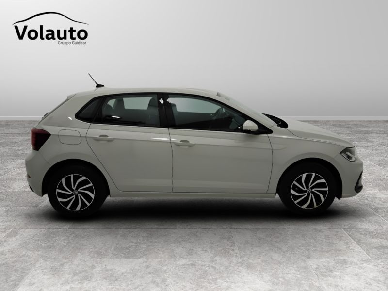 GuidiCar - VOLKSWAGEN Polo 2022 Polo 1.0 tsi Life 95cv Usato