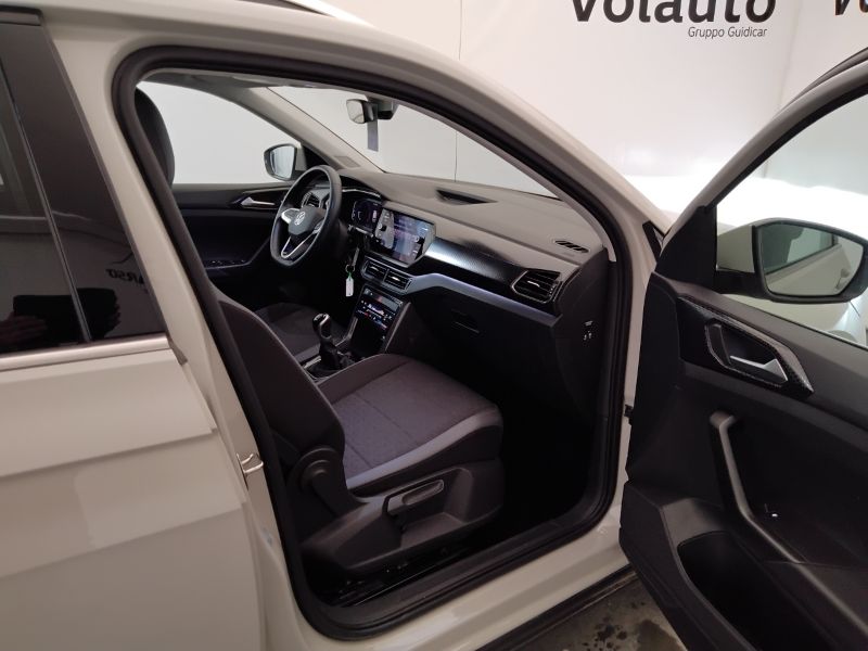 GuidiCar - VOLKSWAGEN T-Cross 2022 T-Cross 1.0 tsi Advanced 110cv Usato