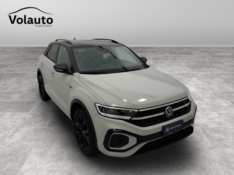 GuidiCar - VOLKSWAGEN T-Roc 2023 T-Roc 1.5 tsi act R-Line Usato