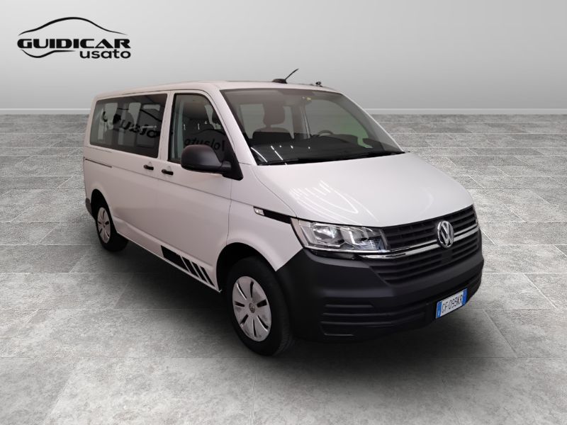 GuidiCar - VOLKSWAGEN T6.1 Transporter 30 2021 T6.1 Transporter 30 2.0 tdi 150cv kombi p.c. Usato