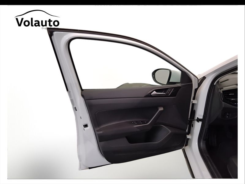 GuidiCar - VOLKSWAGEN Taigo 2022 Taigo 1.0 tsi Life 110cv Usato