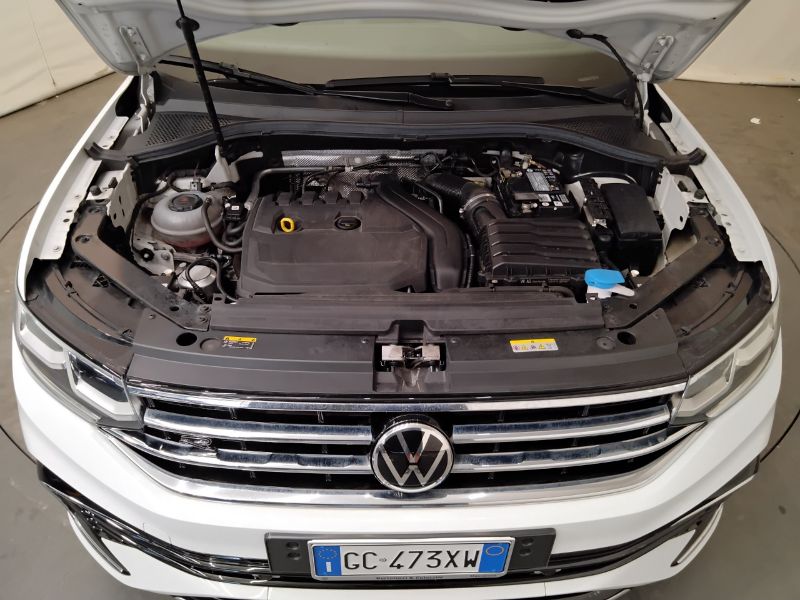 GuidiCar - VOLKSWAGEN Tiguan II 2021 2020 Tiguan 1.5 tsi act R-Line 150cv dsg Usato