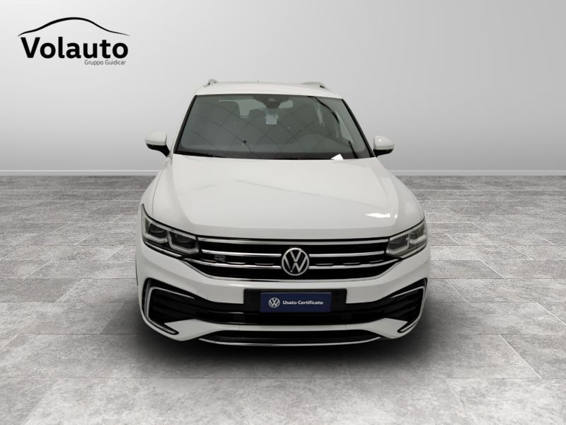 GuidiCar - VOLKSWAGEN Tiguan 2021 Tiguan 1.5 tsi act R-Line 150cv dsg Usato