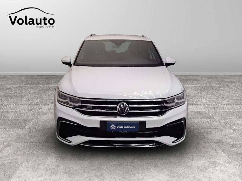 GuidiCar - VOLKSWAGEN Tiguan 2022 Tiguan 1.5 tsi act R-Line 150cv dsg Usato