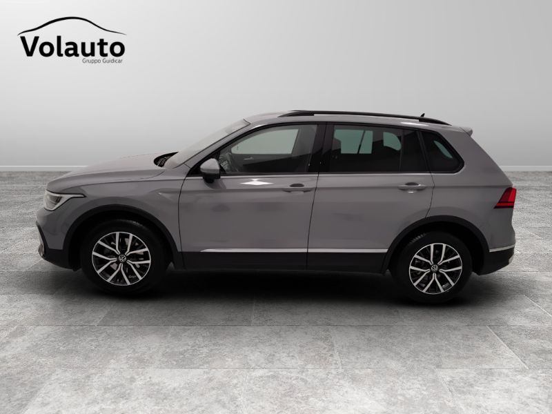 GuidiCar - VOLKSWAGEN Tiguan II 2021 2021 Tiguan 2.0 tdi scr Life 122cv Usato