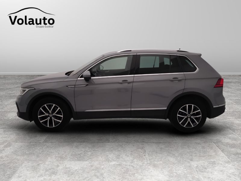 GuidiCar - VOLKSWAGEN Tiguan II 2021 2021 Tiguan 2.0 tdi scr Life 122cv Usato