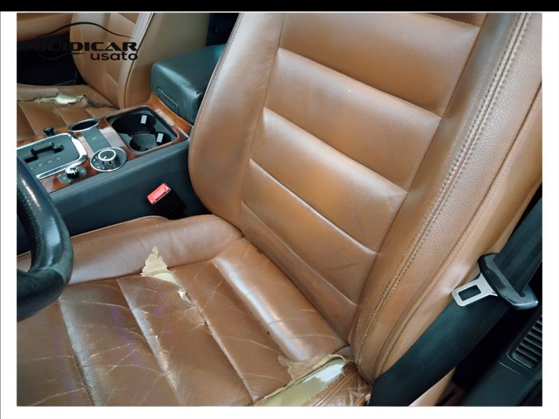 GuidiCar - VOLKSWAGEN Touareg 2005 Touareg 3.0 V6 tdi tiptronic Dpf Usato