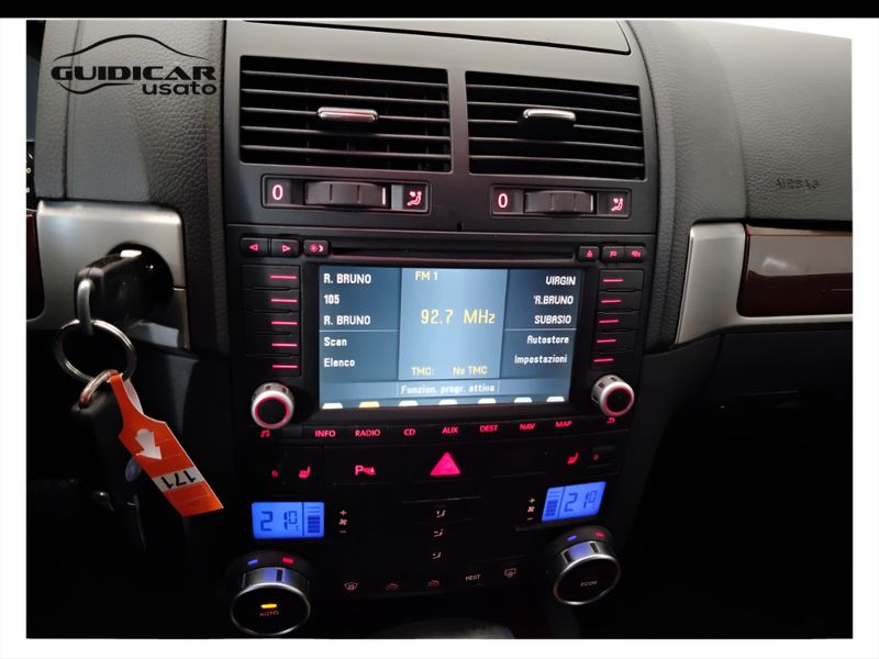 GuidiCar - VOLKSWAGEN Touareg 2005 Touareg 3.0 V6 tdi tiptronic Dpf Usato