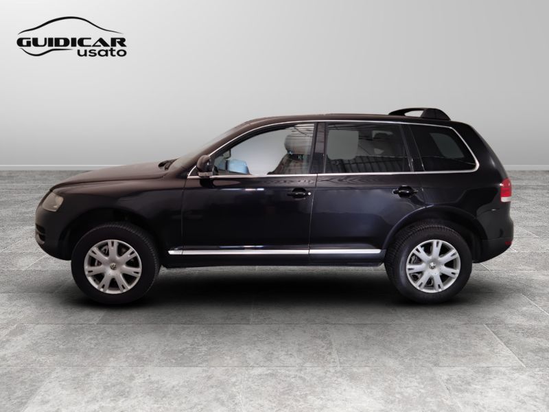 GuidiCar - VOLKSWAGEN Touareg 2005 Touareg 3.0 V6 tdi tiptronic Dpf Usato