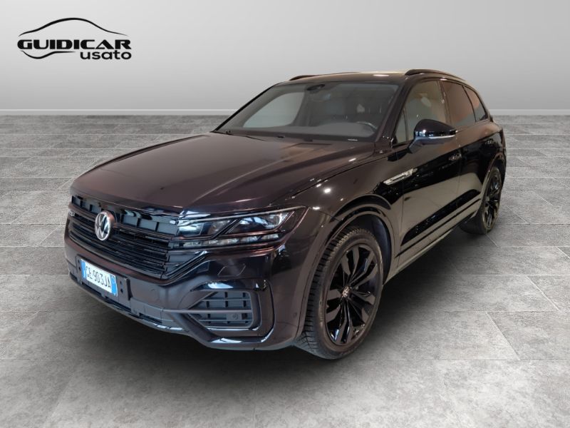 GuidiCar - VOLKSWAGEN Touareg 2021 Touareg 3.0 V6 tdi Atmosphere R-Line Exterior Pack 286cv tiptronic Usato